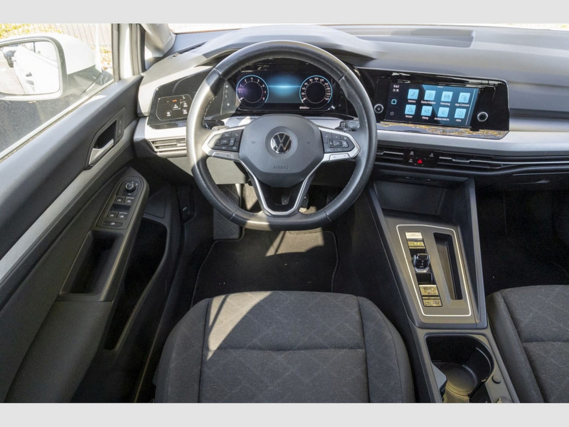 Volkswagen Golf Life