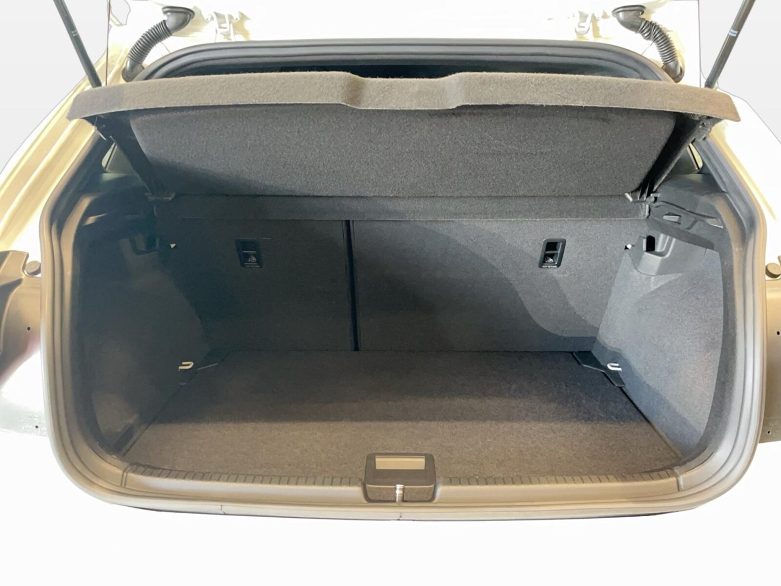 Volkswagen Polo – Bild 12