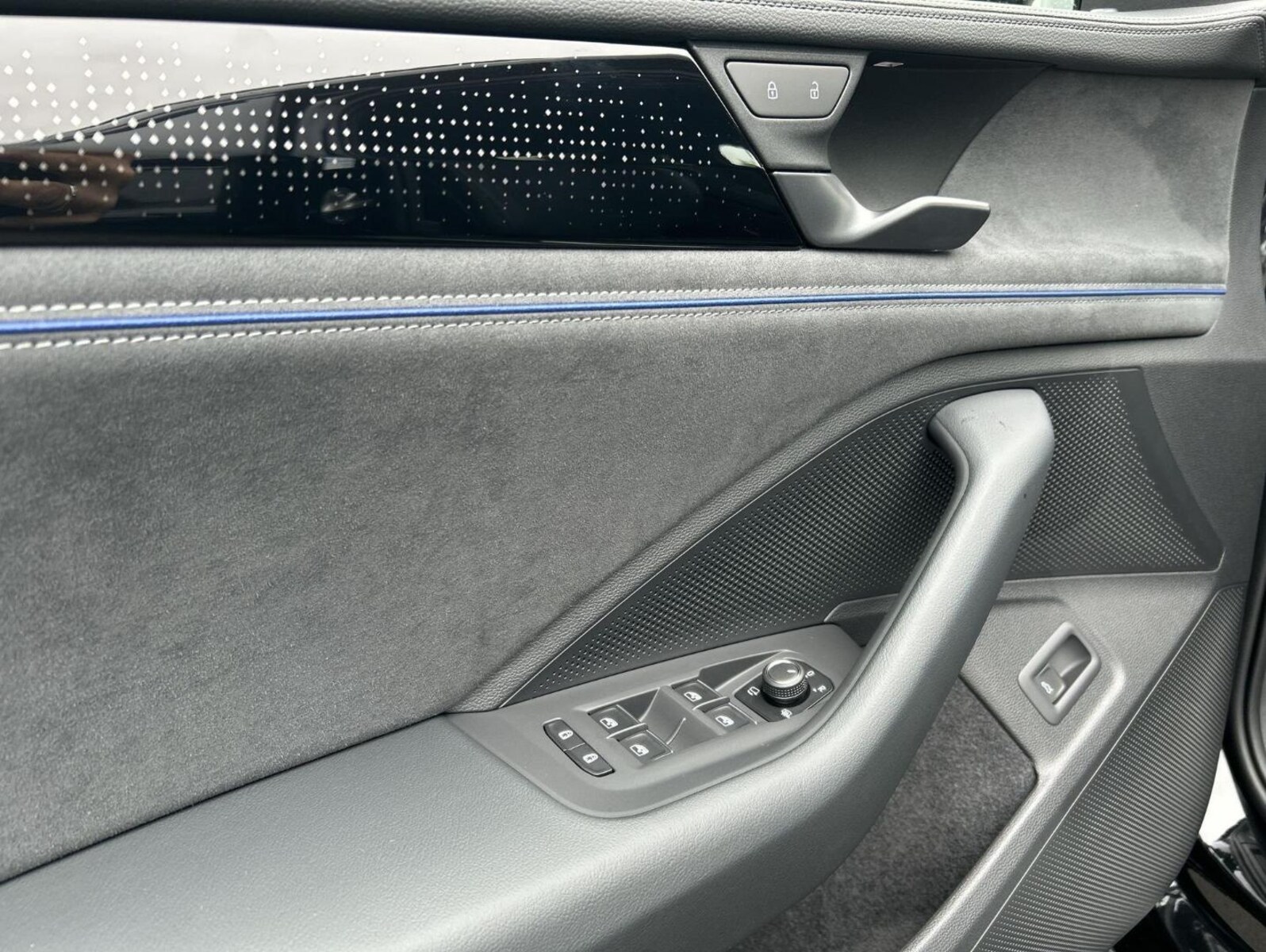 Volkswagen Passat – Bild 13