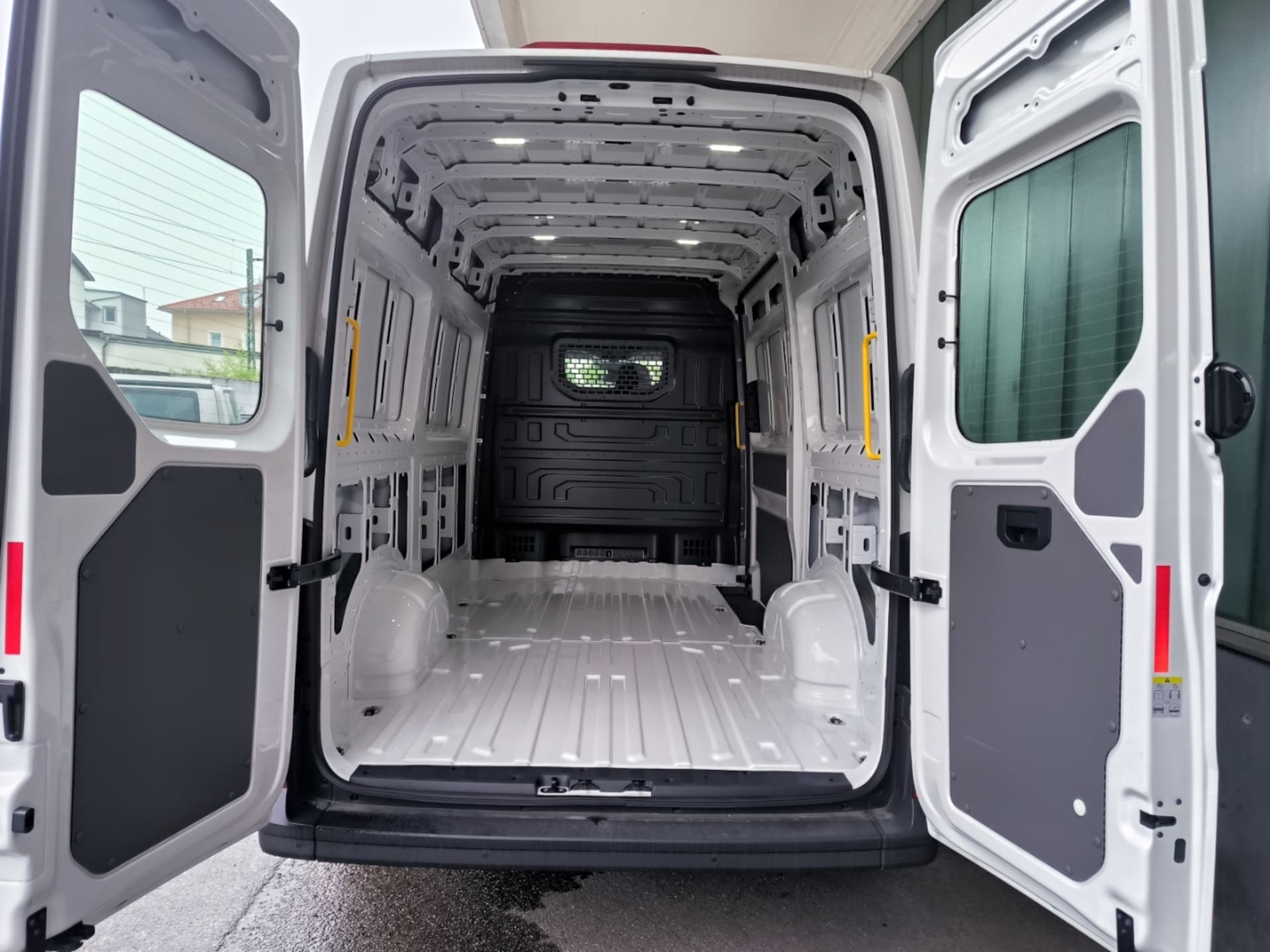Volkswagen Crafter Kasten mittlerer Radstand