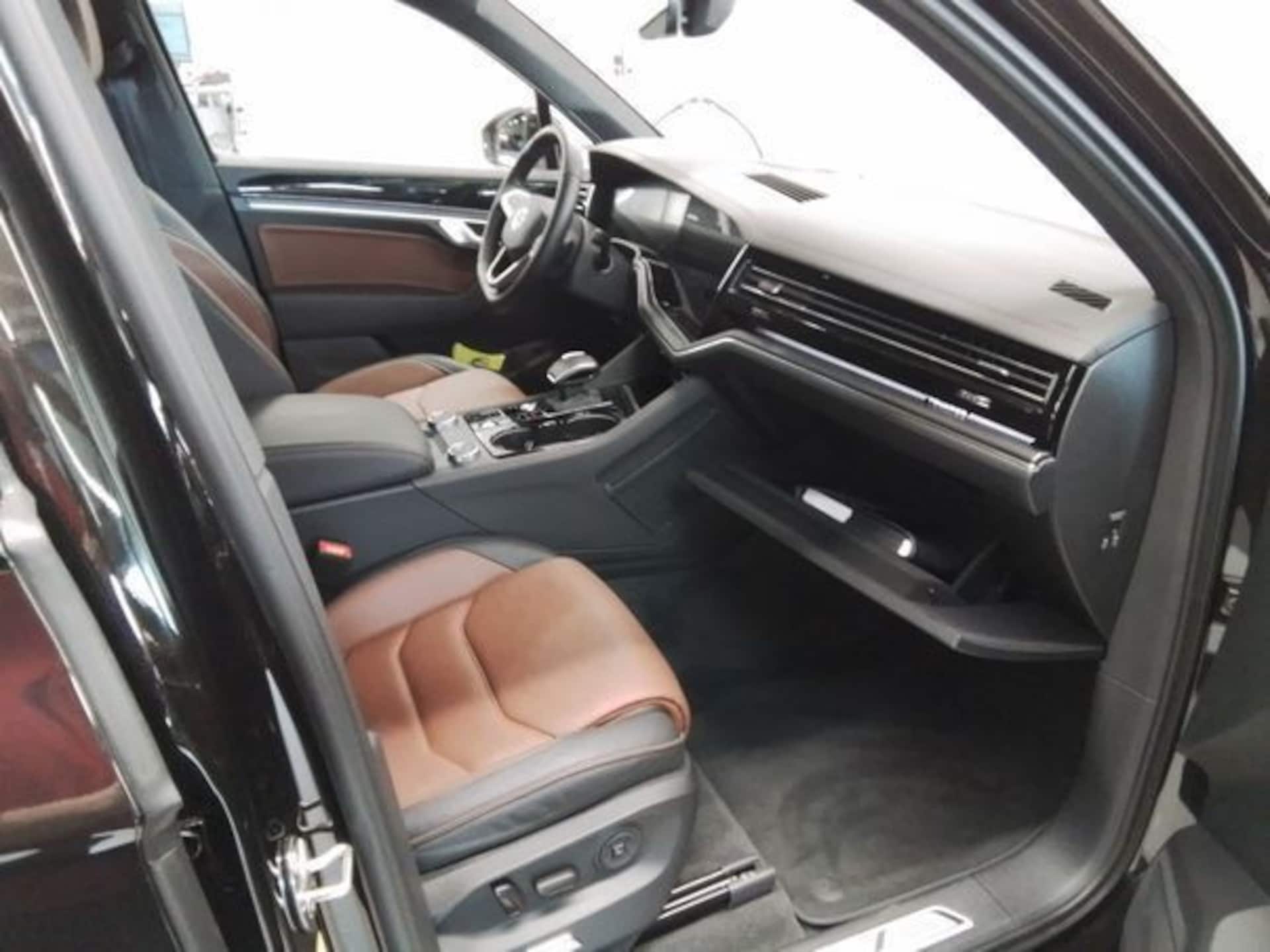 Volkswagen Touareg Elegance