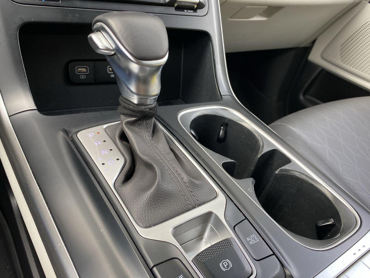 2024 Kia Carnival 35