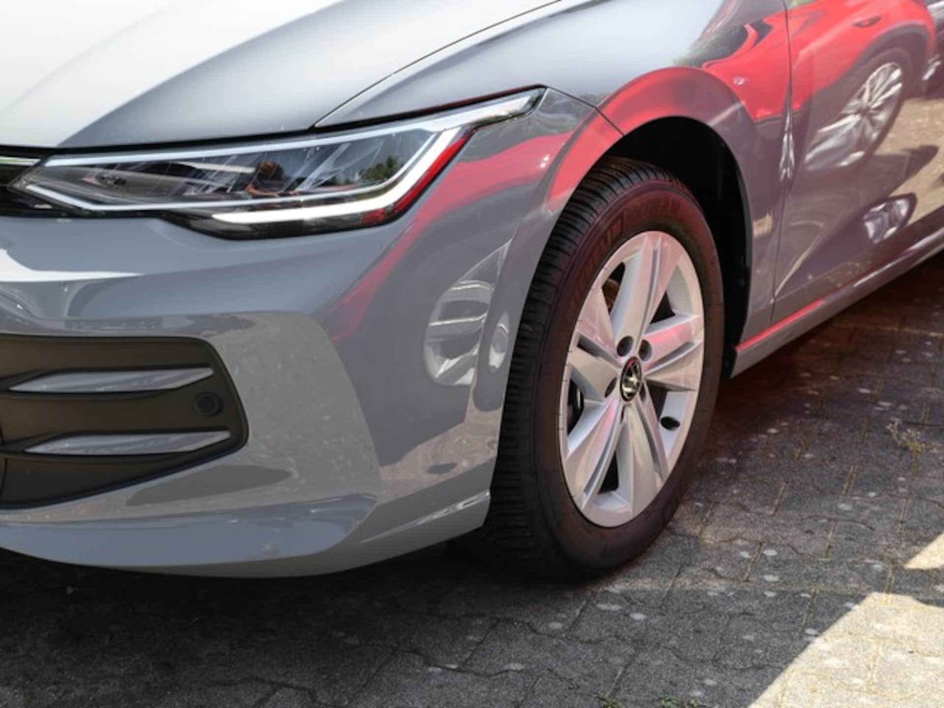 Volkswagen Golf Variant Life