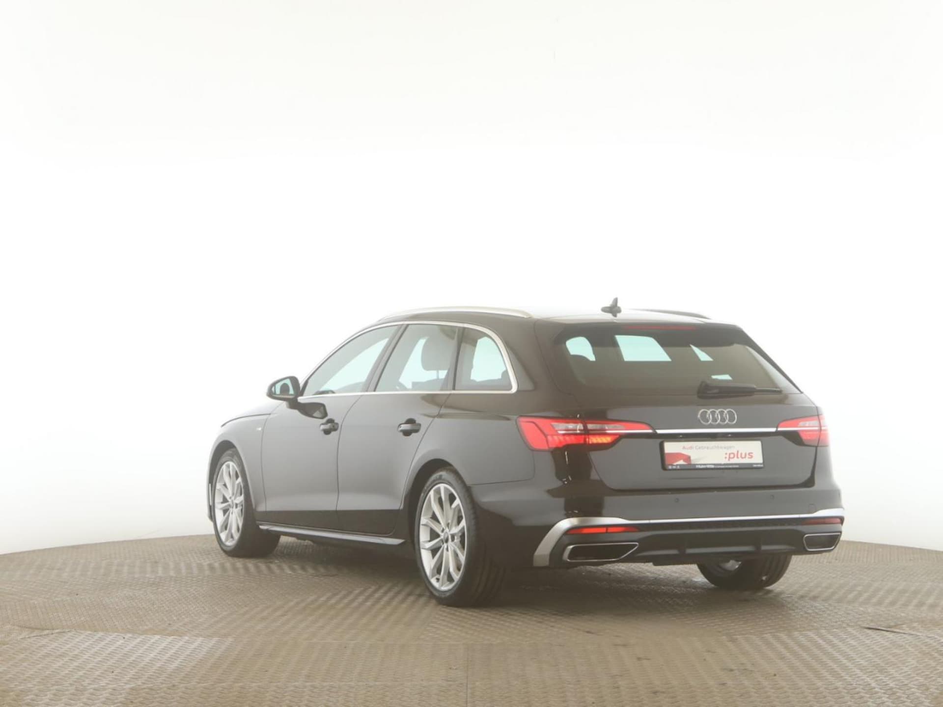 Audi A4 Avant S line