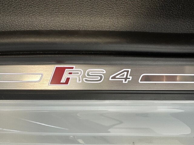 Image about Audi RS 4 Avant TFSI quattro tiptronic