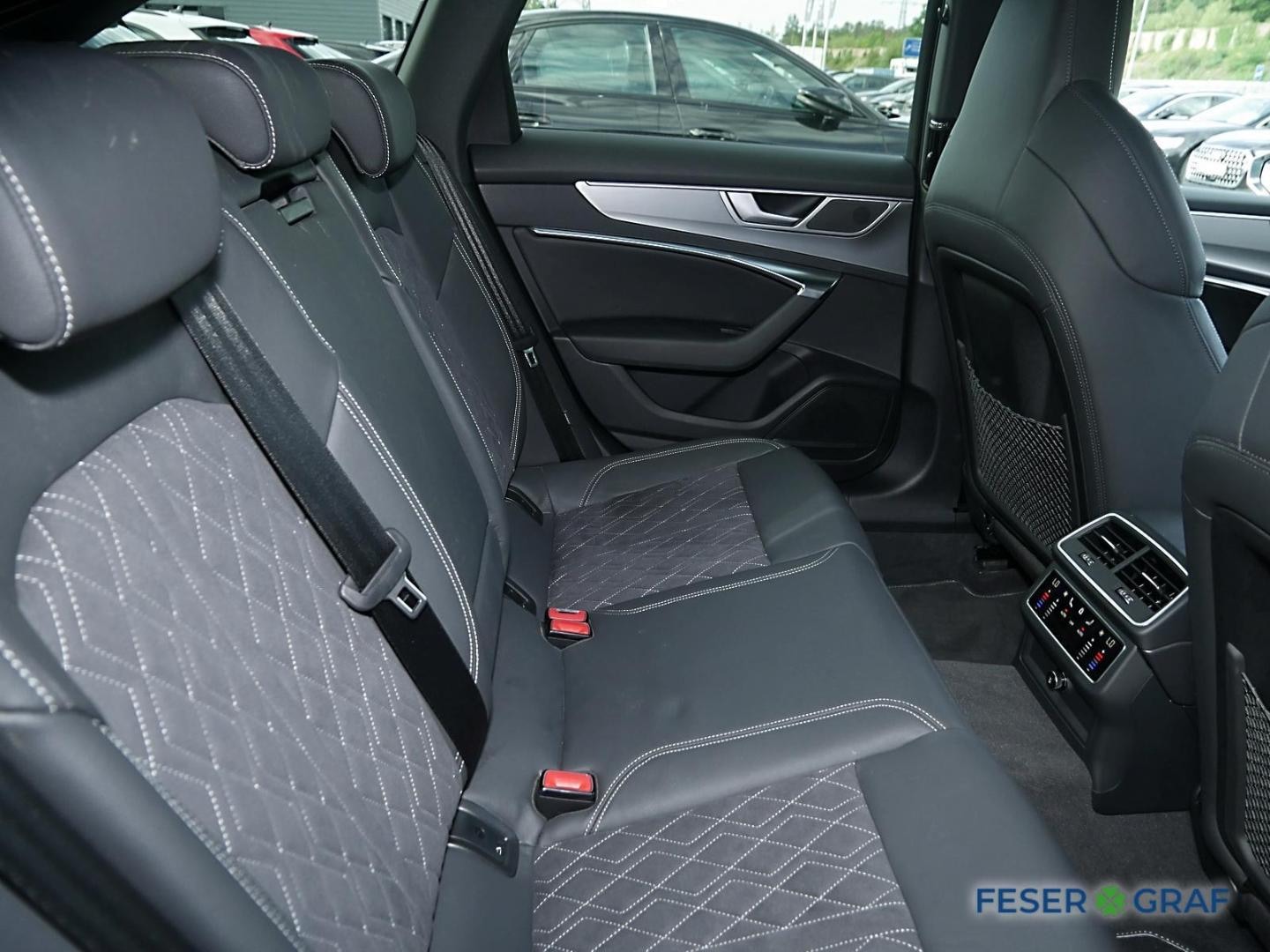 Bild über Audi S6 Avant TDI quattro tiptronic - für weitere Informationen kontaktieren Sie den Audi Partner