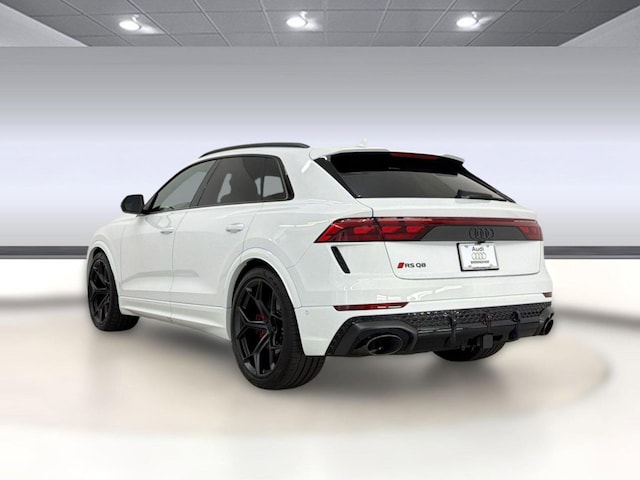 2026 Audi RS Q8 SUV performance