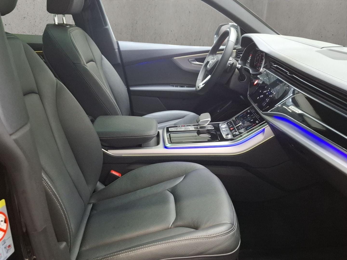 Bild über Audi Q8 SUV 50 TDI quattro tiptronic - für weitere Informationen kontaktieren Sie den Audi Partner