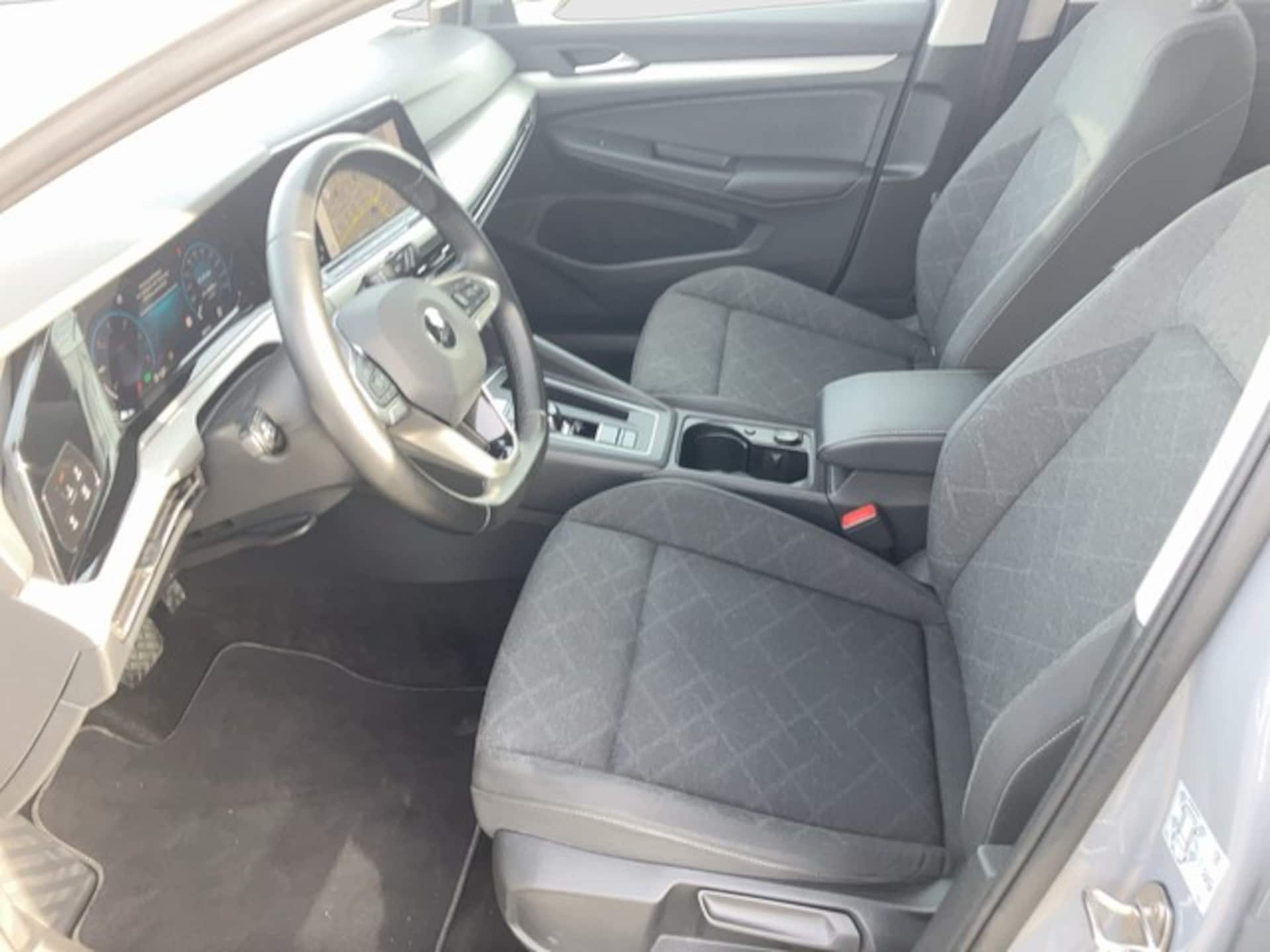 Volkswagen Golf Variant Life
