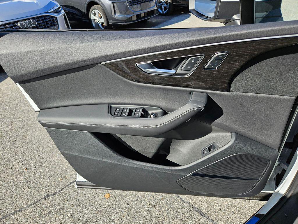 2026 Audi Q7 Premium Plus - Photo 7