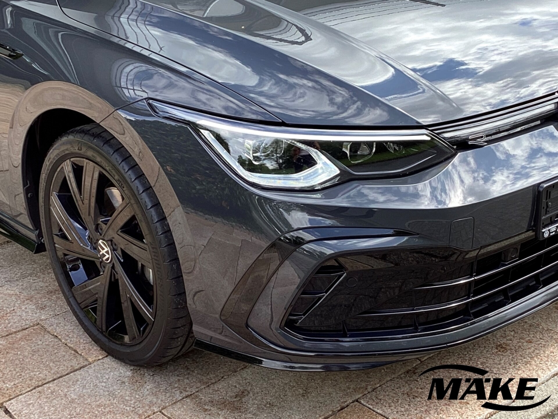 Volkswagen Golf R-Line