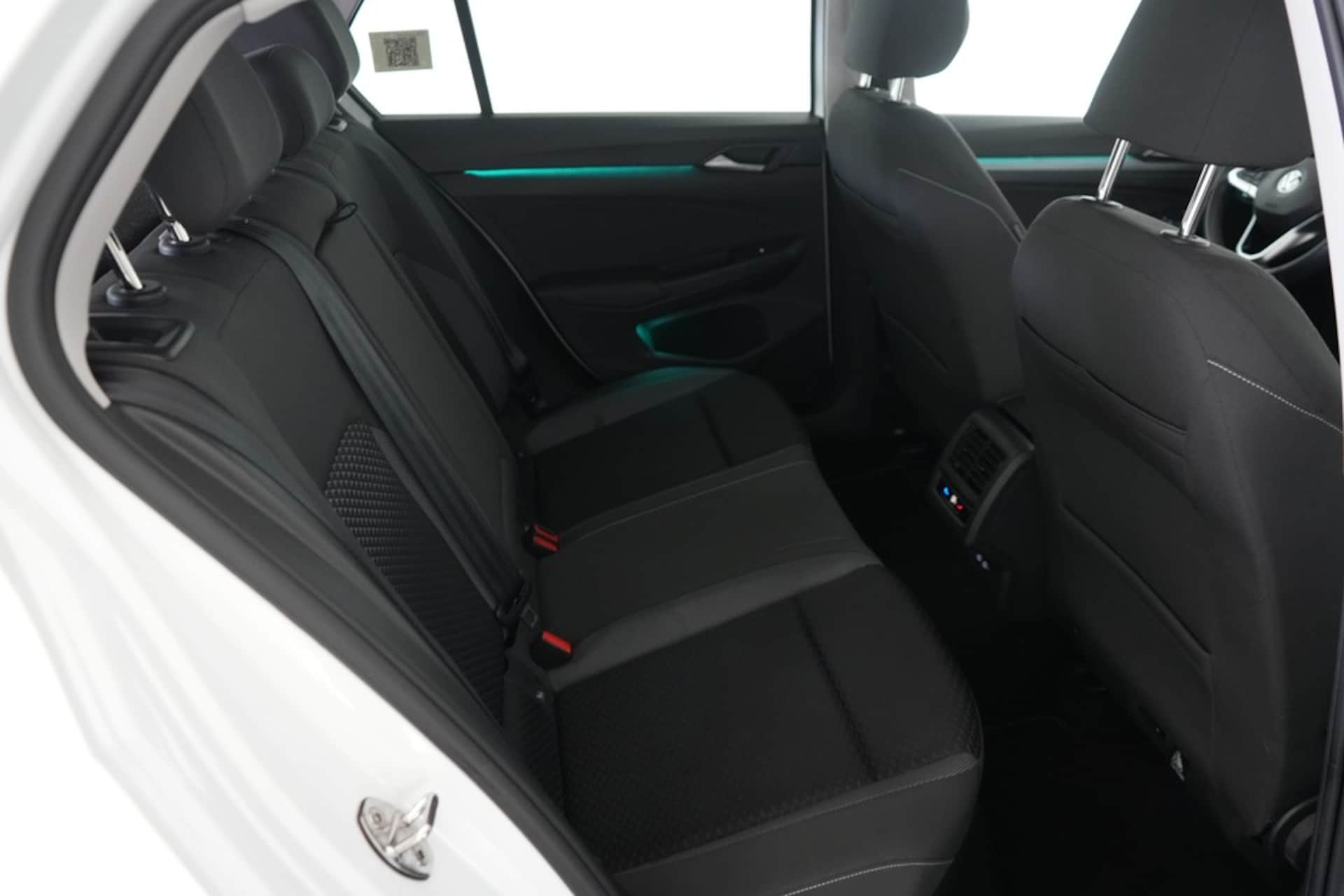 Volkswagen Golf Active