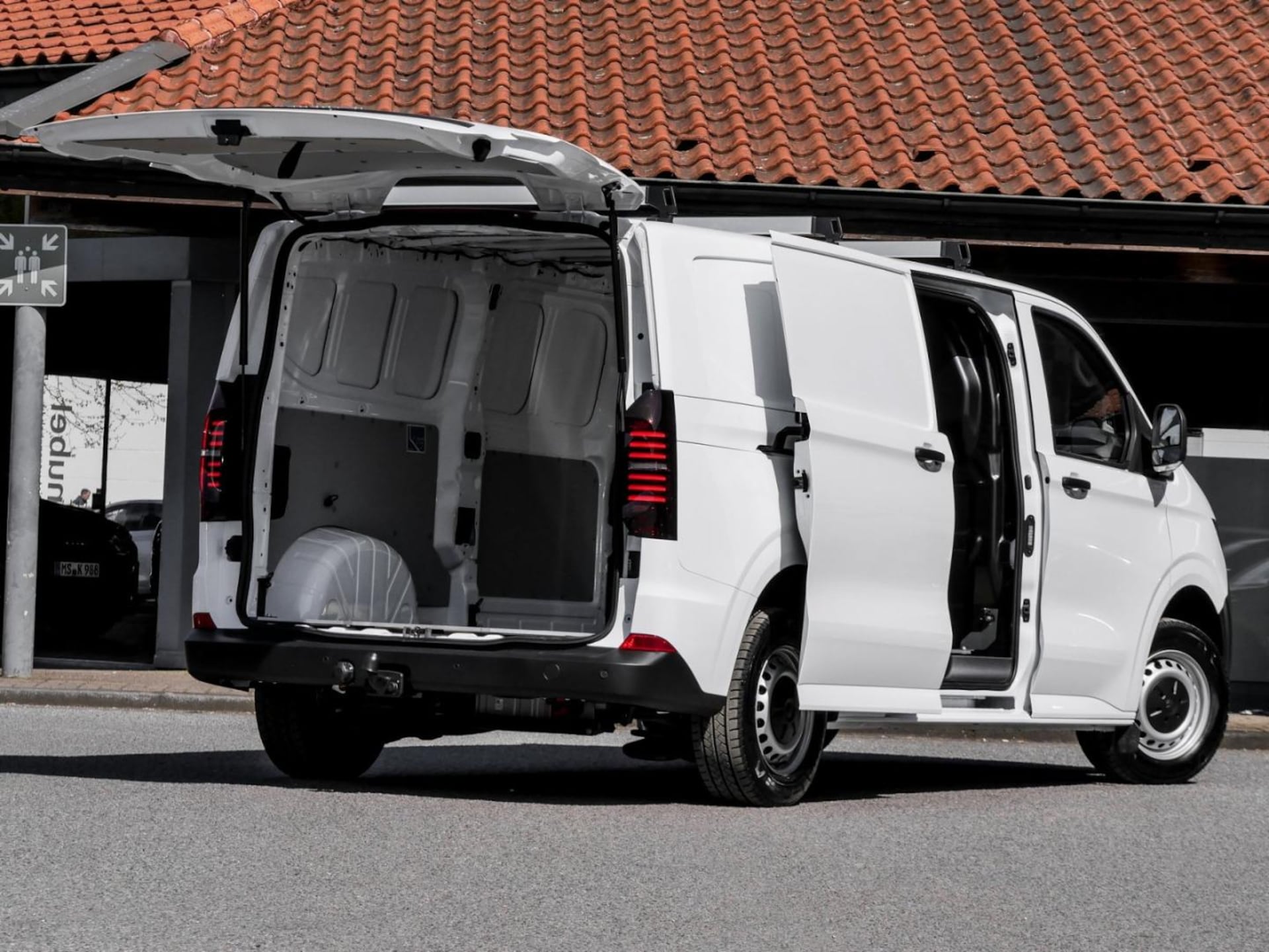 Volkswagen Transporter Kasten langer Radstand
