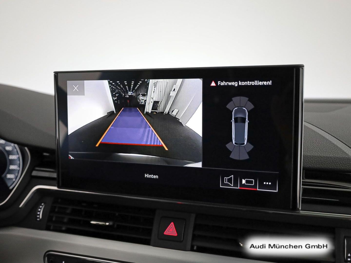 Bild über Audi A4 Avant S line 40 TFSI S tronic - für weitere Informationen kontaktieren Sie den Audi Partner