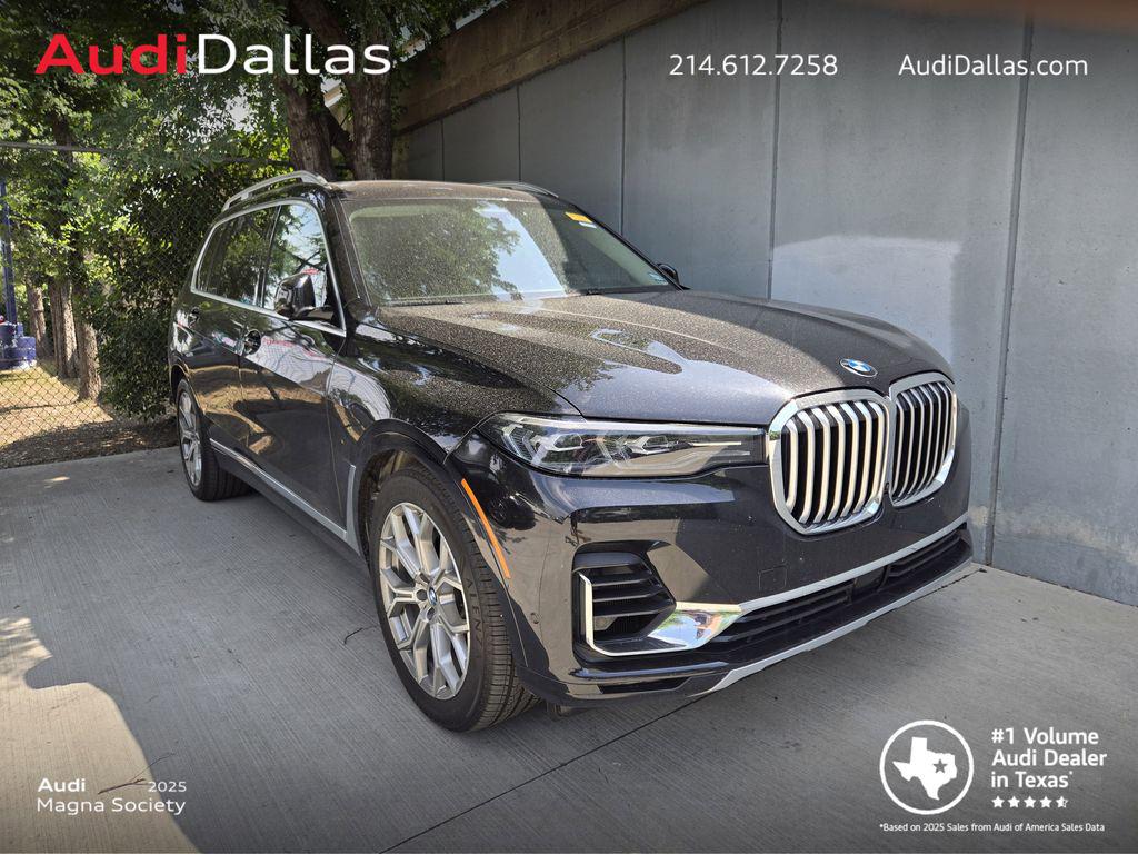 2020 BMW X7 xDrive40i's photo
