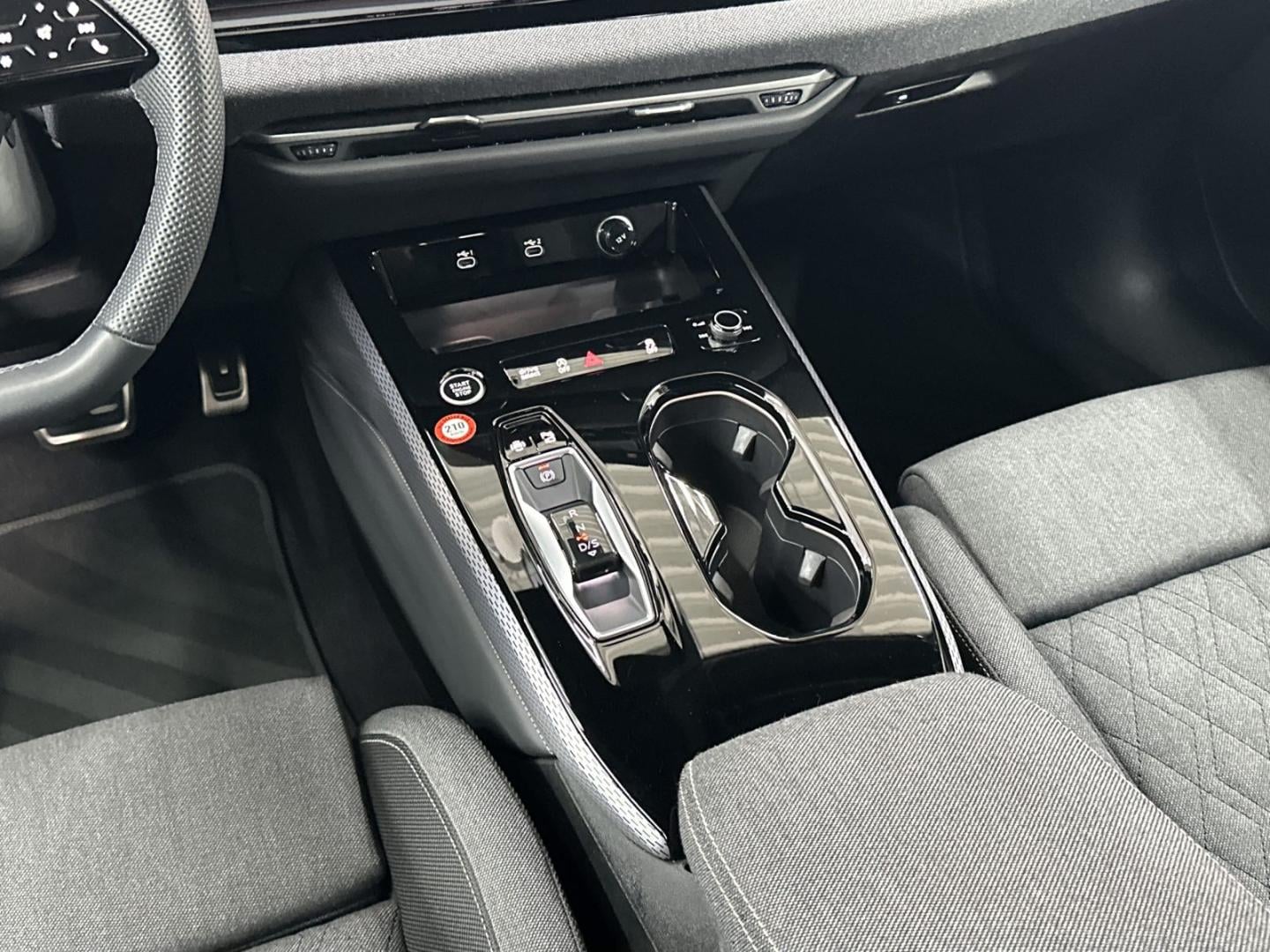 Bild über Audi A5 Avant TFSI S tronic - für weitere Informationen kontaktieren Sie den Audi Partner