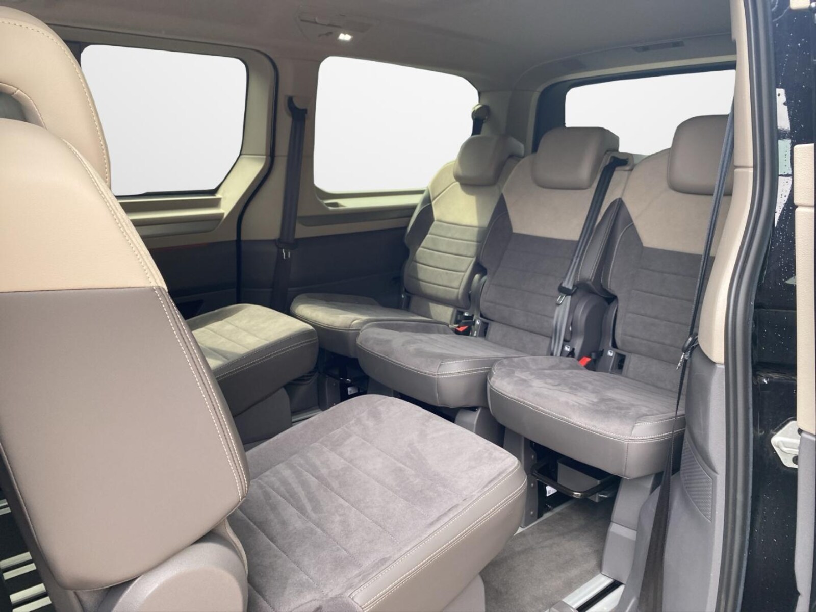 Volkswagen Multivan Langversion – Bild 12