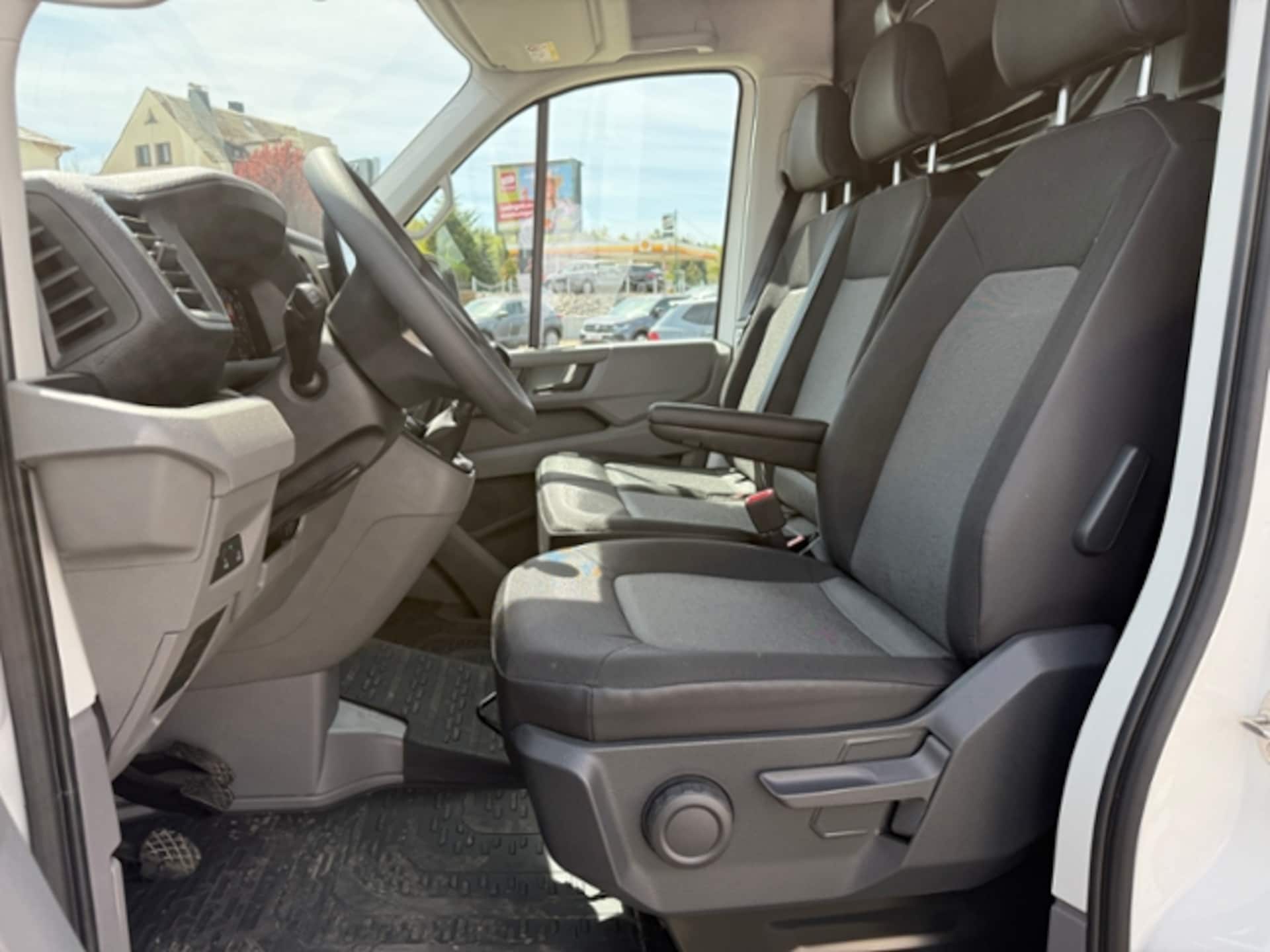 Volkswagen Crafter Kasten mittlerer Radstand