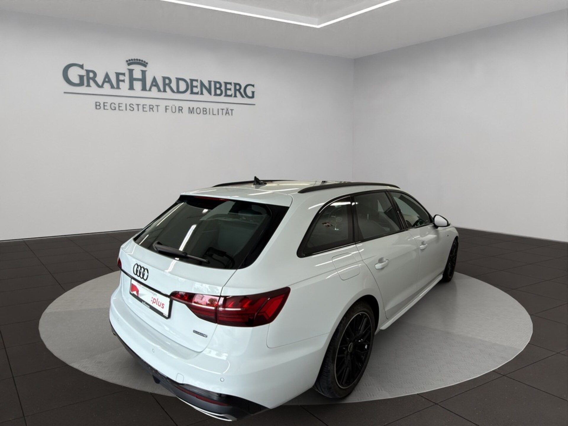 Audi A4 Avant S line