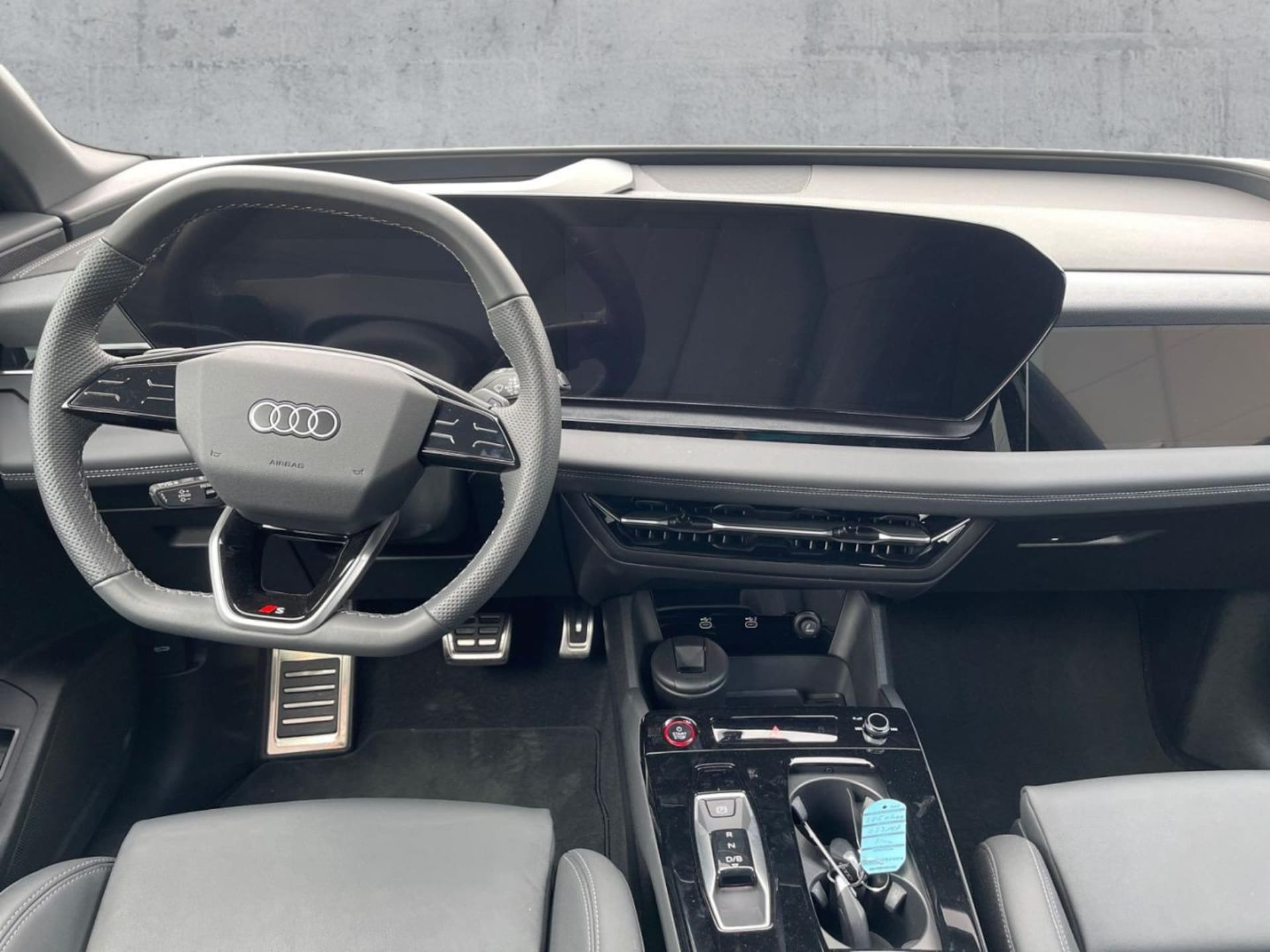 Audi SQ6 SUV e-tron