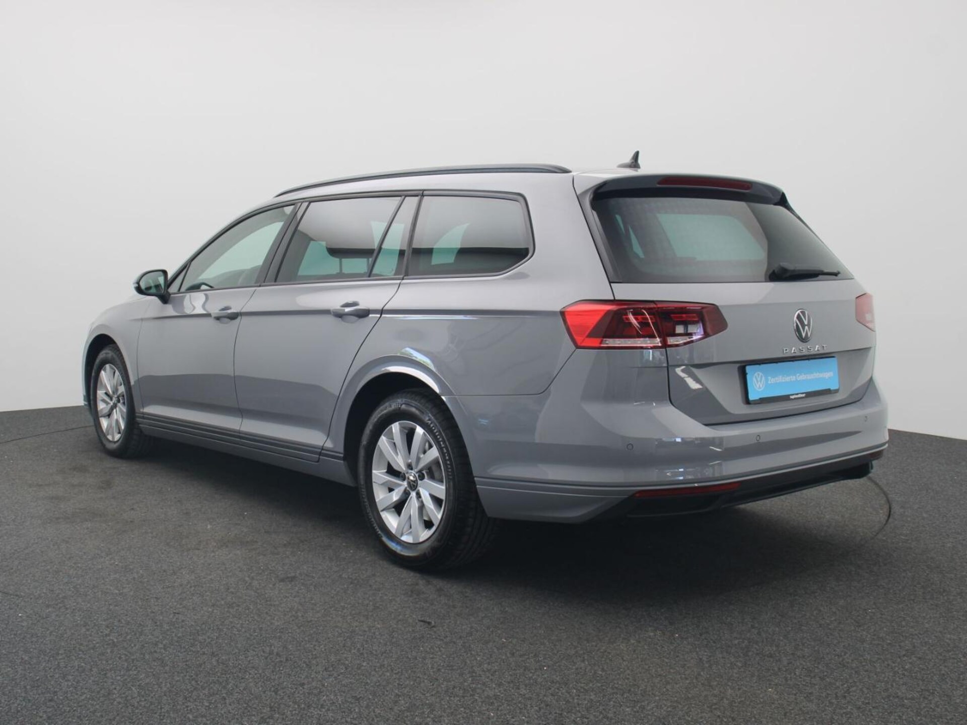 Volkswagen Passat Variant Basis-Modell