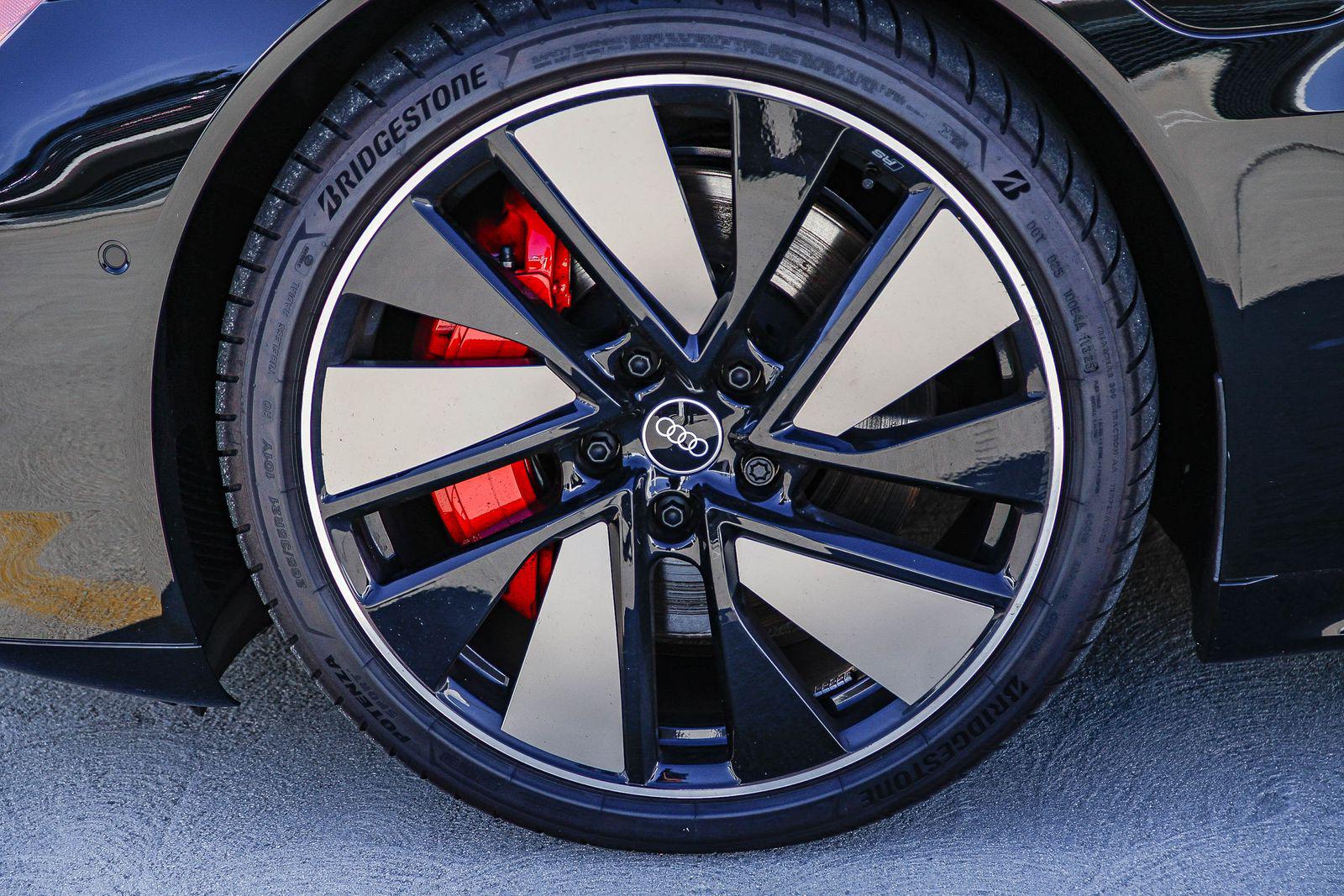 2026 Audi S e-tron GT Premium Plus - Photo 9