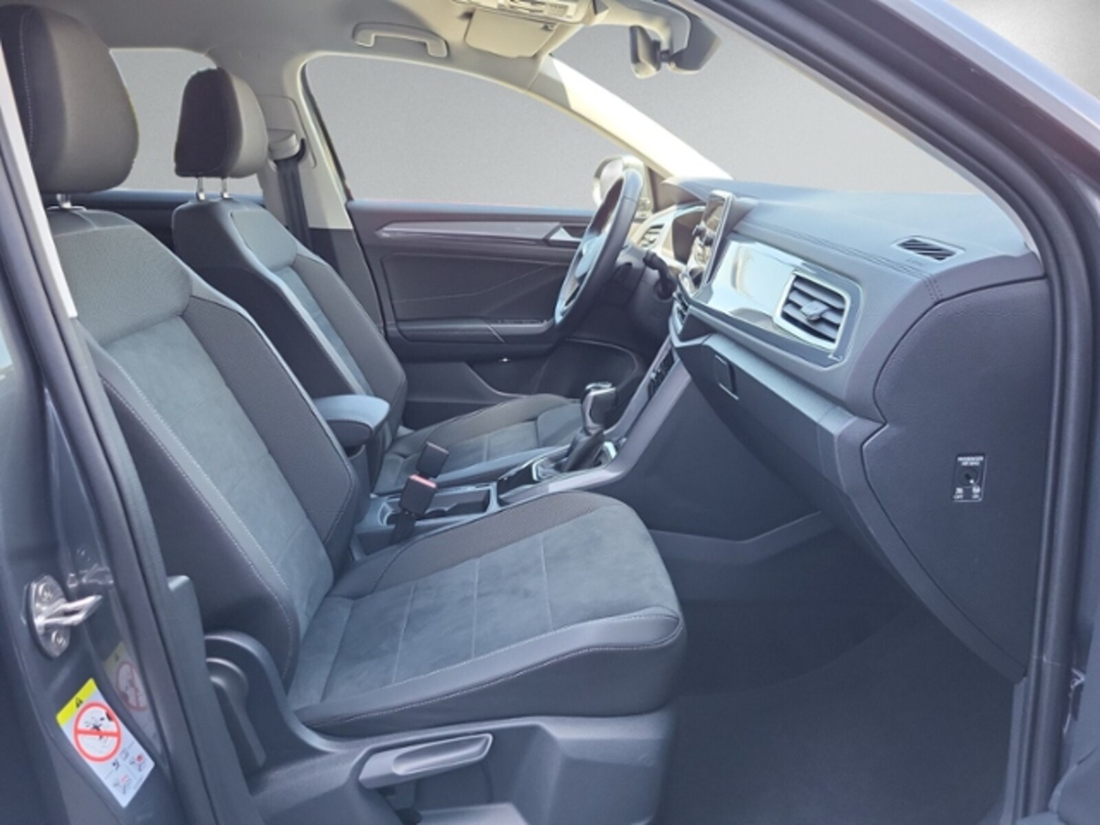 Volkswagen T-Roc – Bild 11