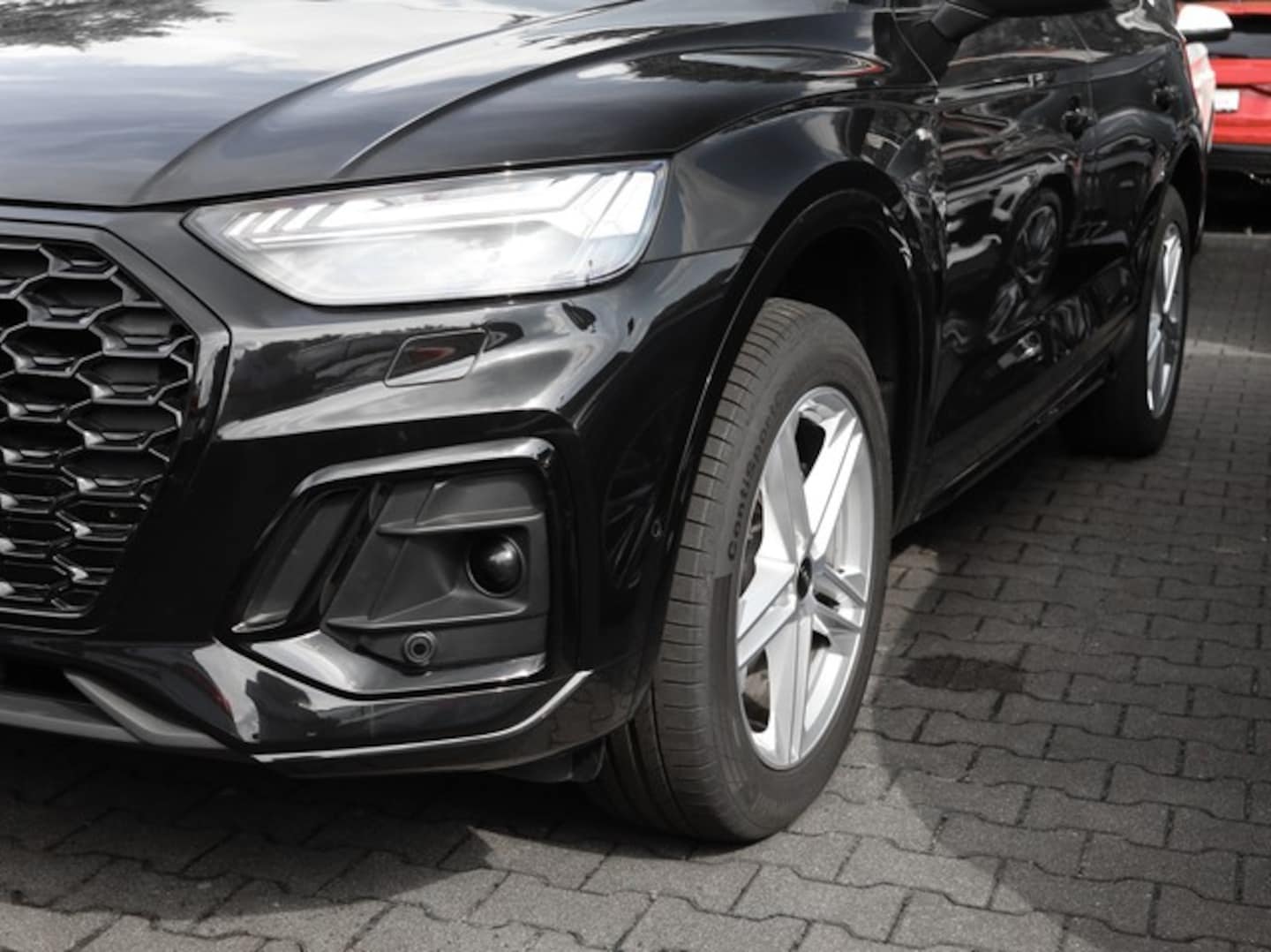 Bild über Audi Q5 Sportback 40 TFSI quattro S tronic - für weitere Informationen kontaktieren Sie den Audi Partner