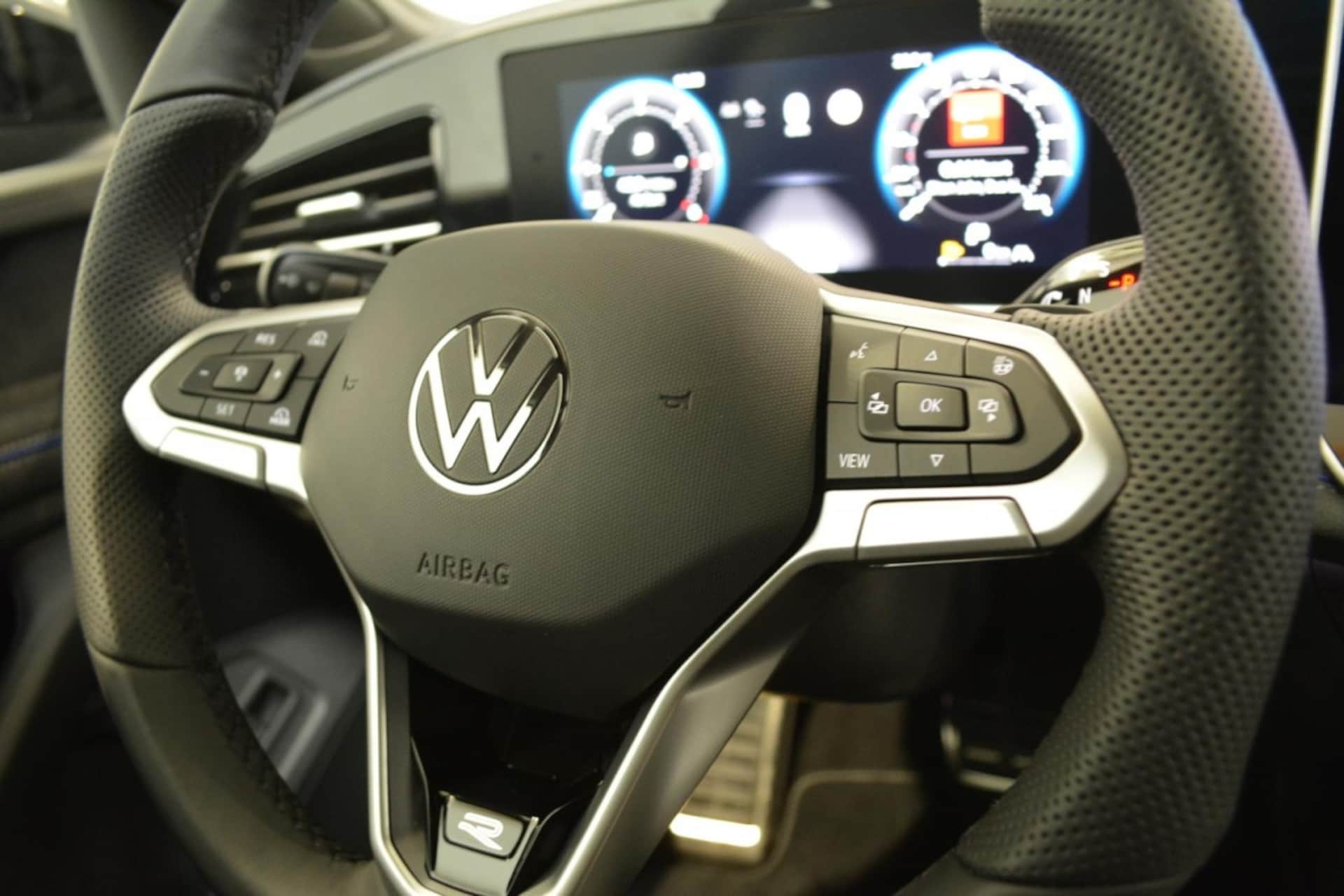 Volkswagen Passat R-Line