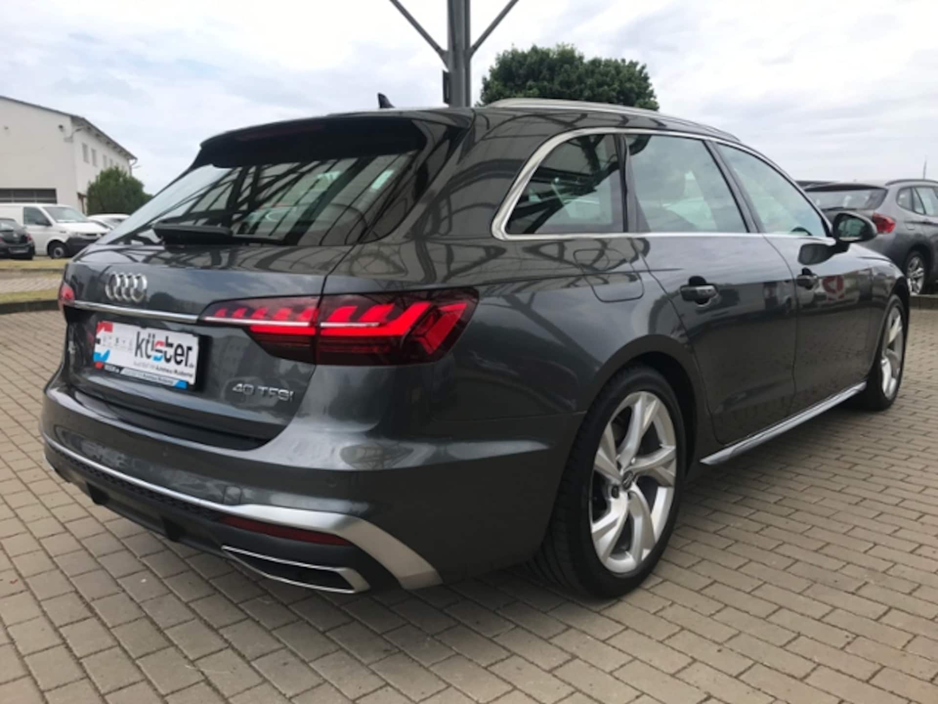 Audi A4 Avant S line