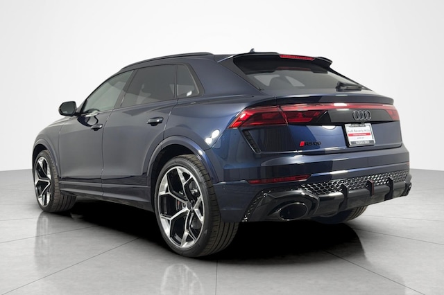 2026 Audi RS Q8 SUV performance