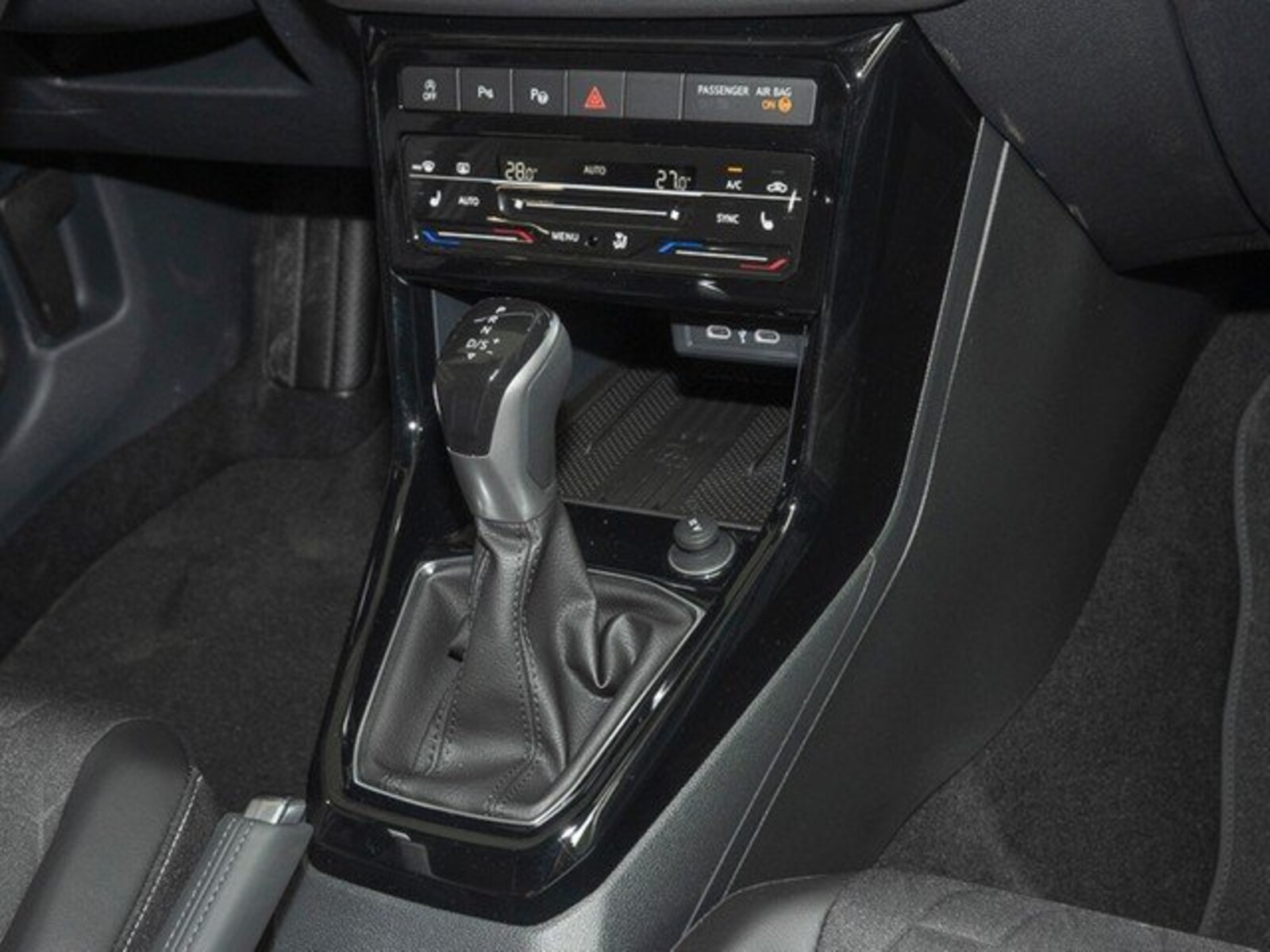 Volkswagen T-Cross – Bild 11