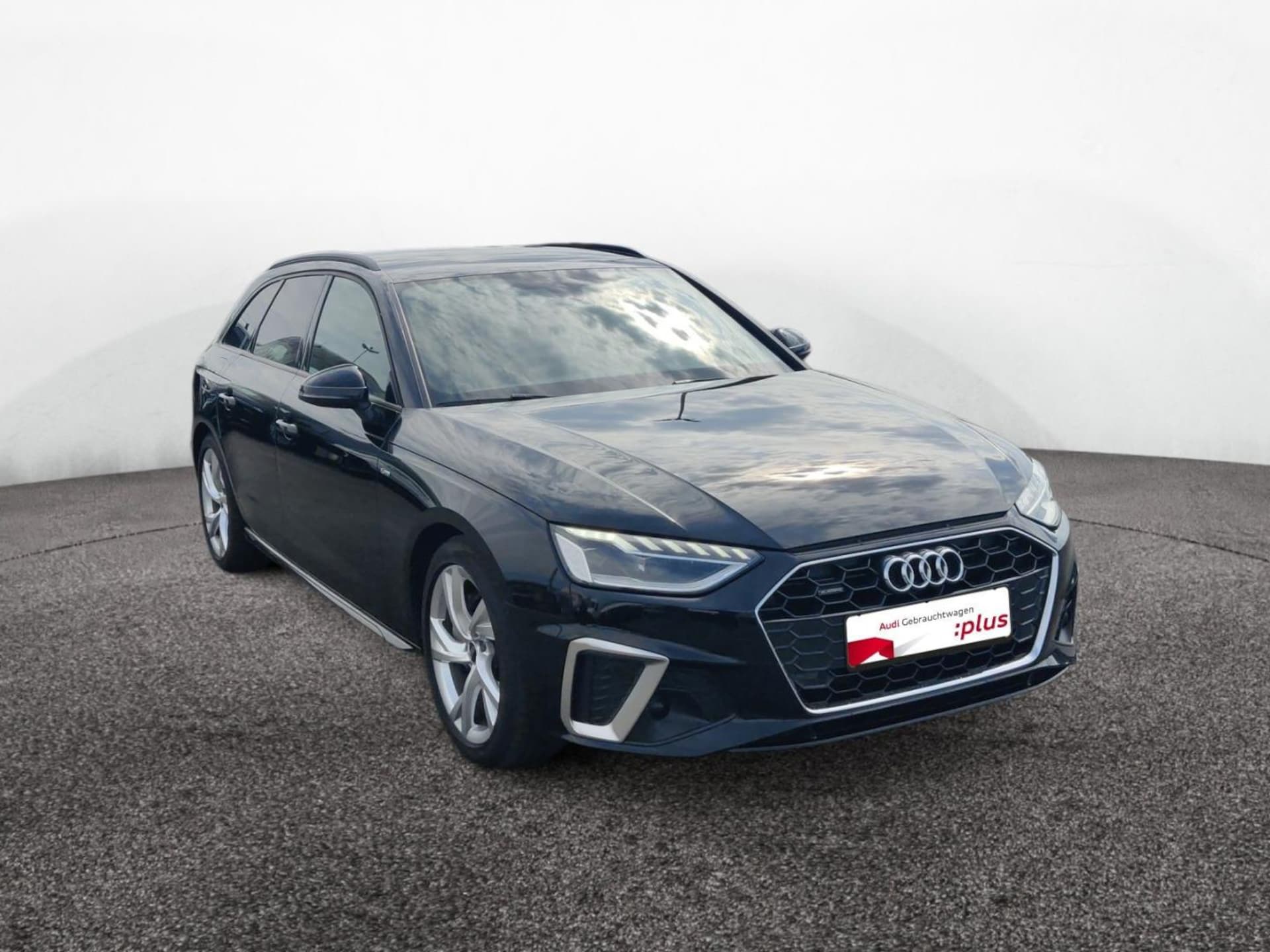Audi A4 Avant S line