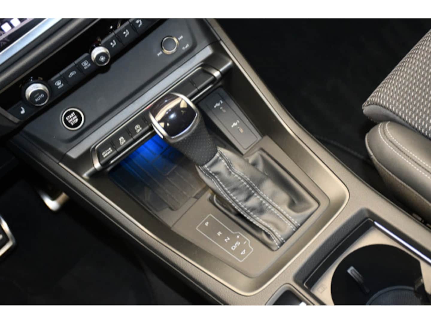 Bild über Audi Q3 S line 35 TFSI S tronic - für weitere Informationen kontaktieren Sie den Audi Partner