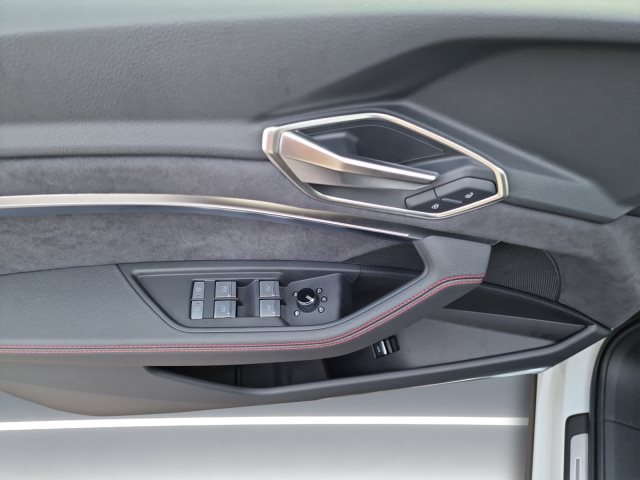 Image about Audi Q8 e-tron S line 55 e-tron quattro