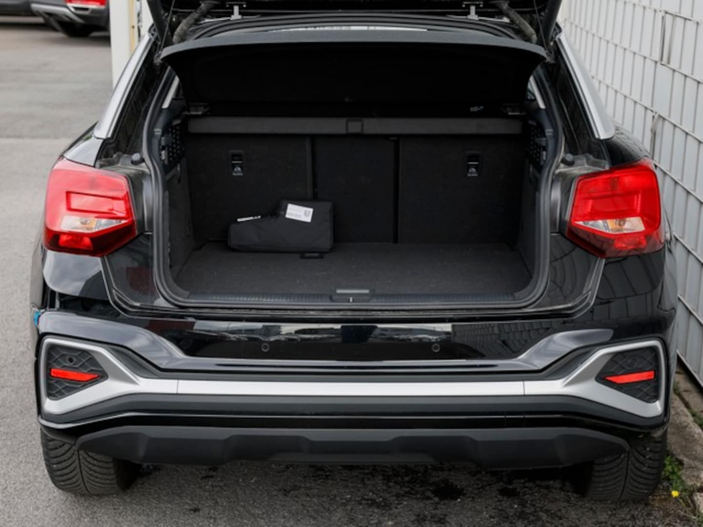 Bild über Audi Q2 S line 35 TFSI S tronic - für weitere Informationen kontaktieren Sie den Audi Partner
