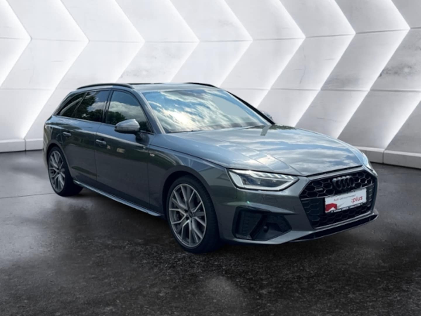 Bild über Audi A4 Avant S line 40 TFSI quattro S tronic - für weitere Informationen kontaktieren Sie den Audi Partner