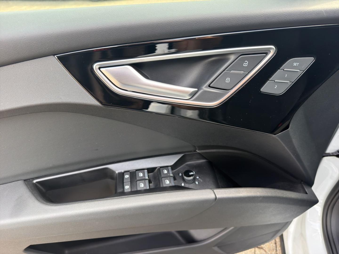 Bild über Audi Q4 e-tron 40 e-tron - für weitere Informationen kontaktieren Sie den Audi Partner