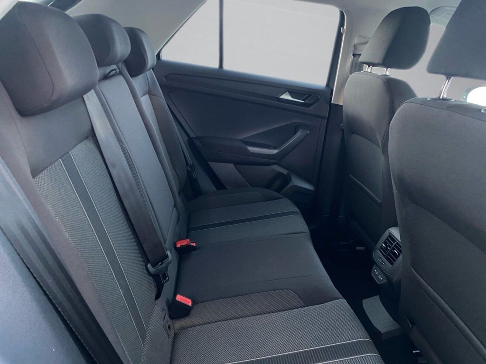 Volkswagen T-Roc – Bild 11