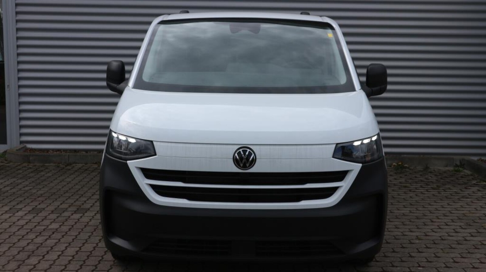 Volkswagen Transporter Kasten kurzer Radstand – Bild 2