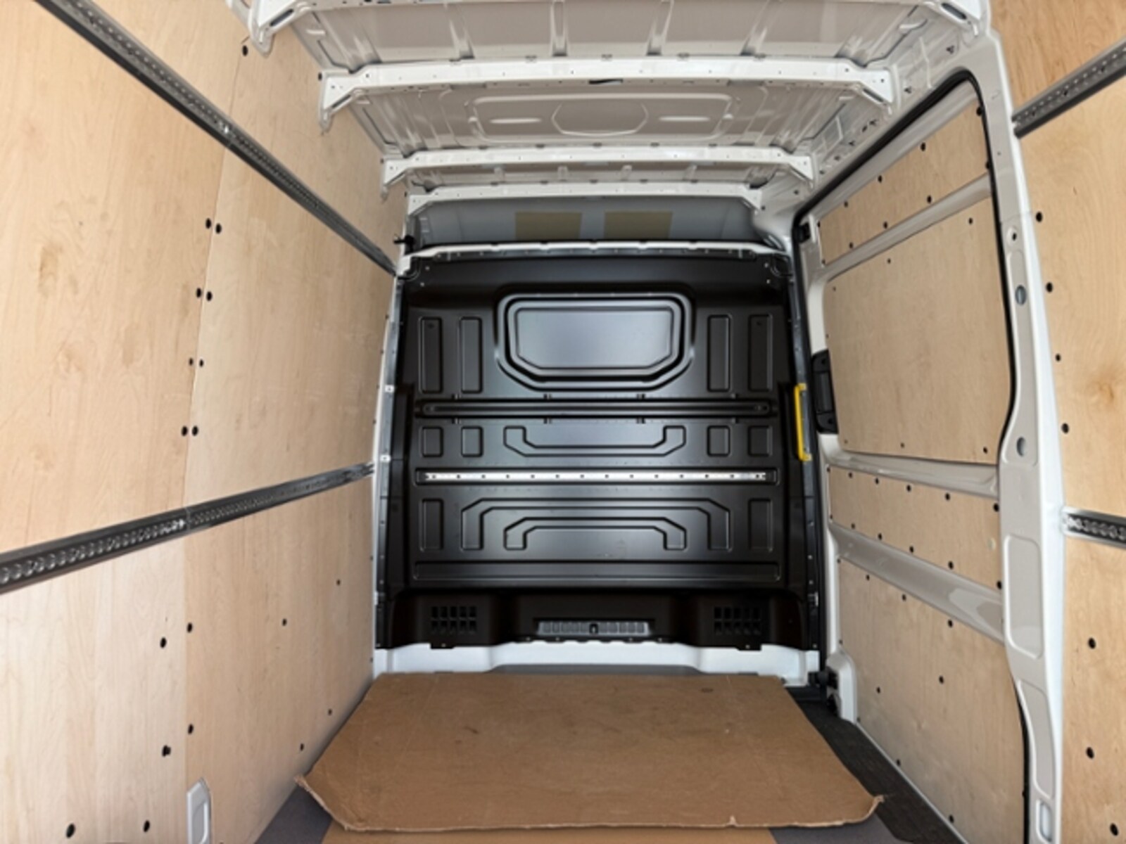 Volkswagen Crafter Kasten mittlerer Radstand – Bild 18