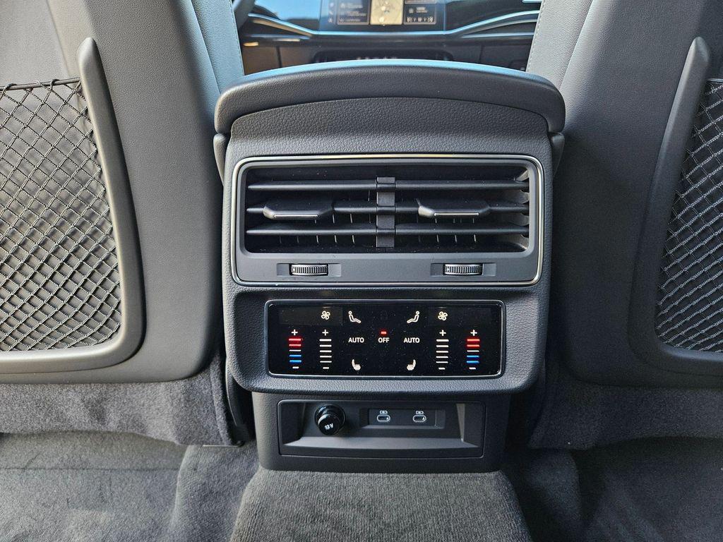 2026 Audi Q7 Premium Plus - Photo 22