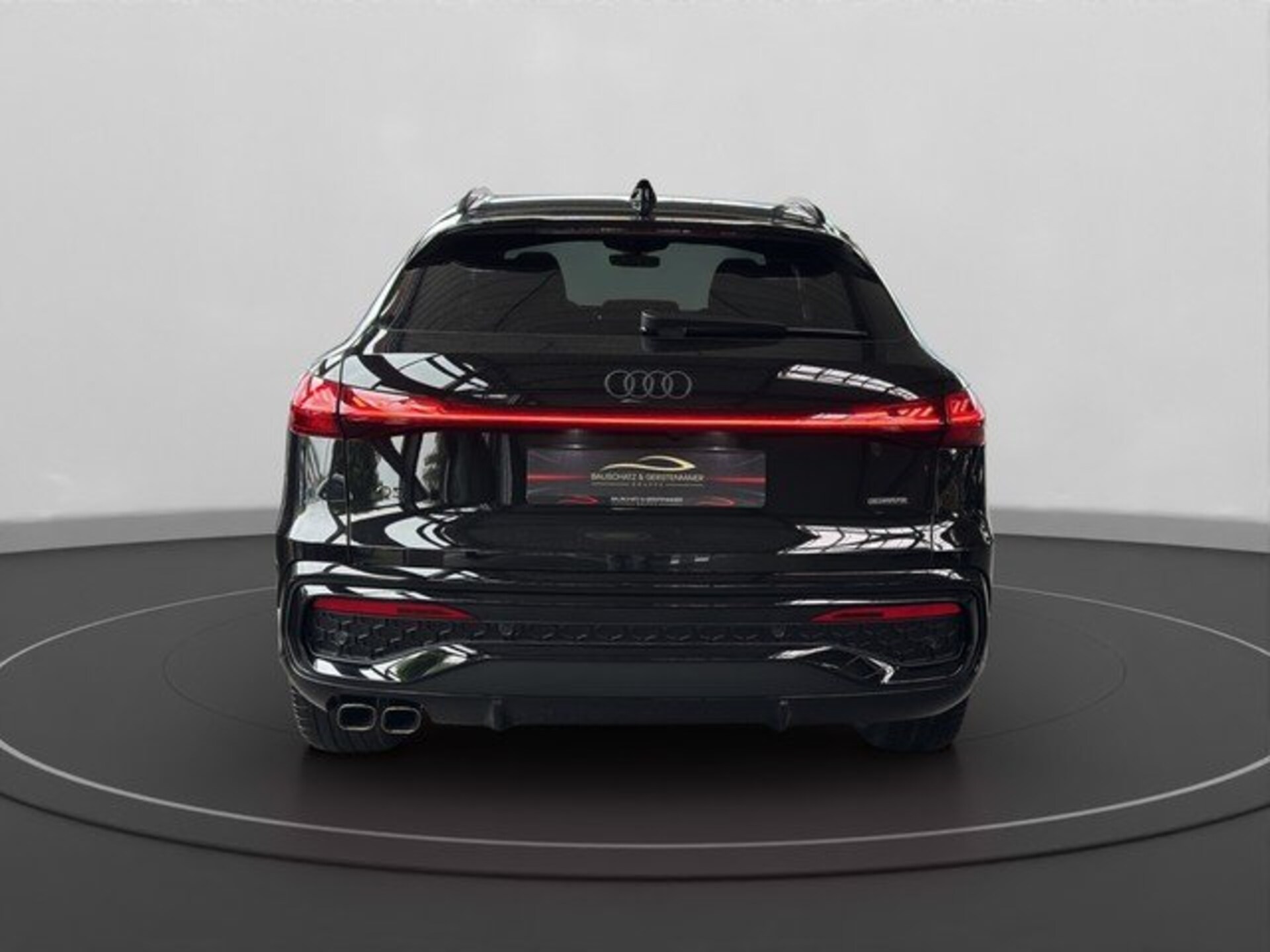 Audi Q5 Sportback edition one