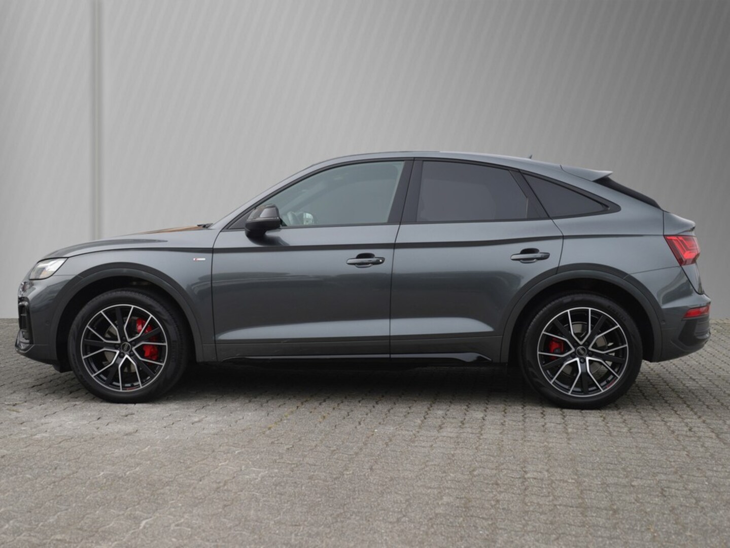 Bild über Audi Q5 Sportback 40 TDI quattro S tronic - für weitere Informationen kontaktieren Sie den Audi Partner
