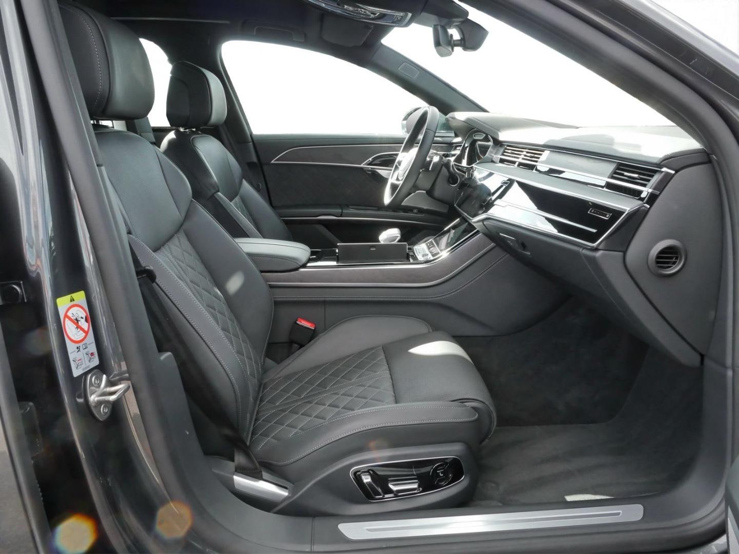 Bild über Audi A8 L TFSI e 60 TFSI e quattro tiptronic - für weitere Informationen kontaktieren Sie den Audi Partner