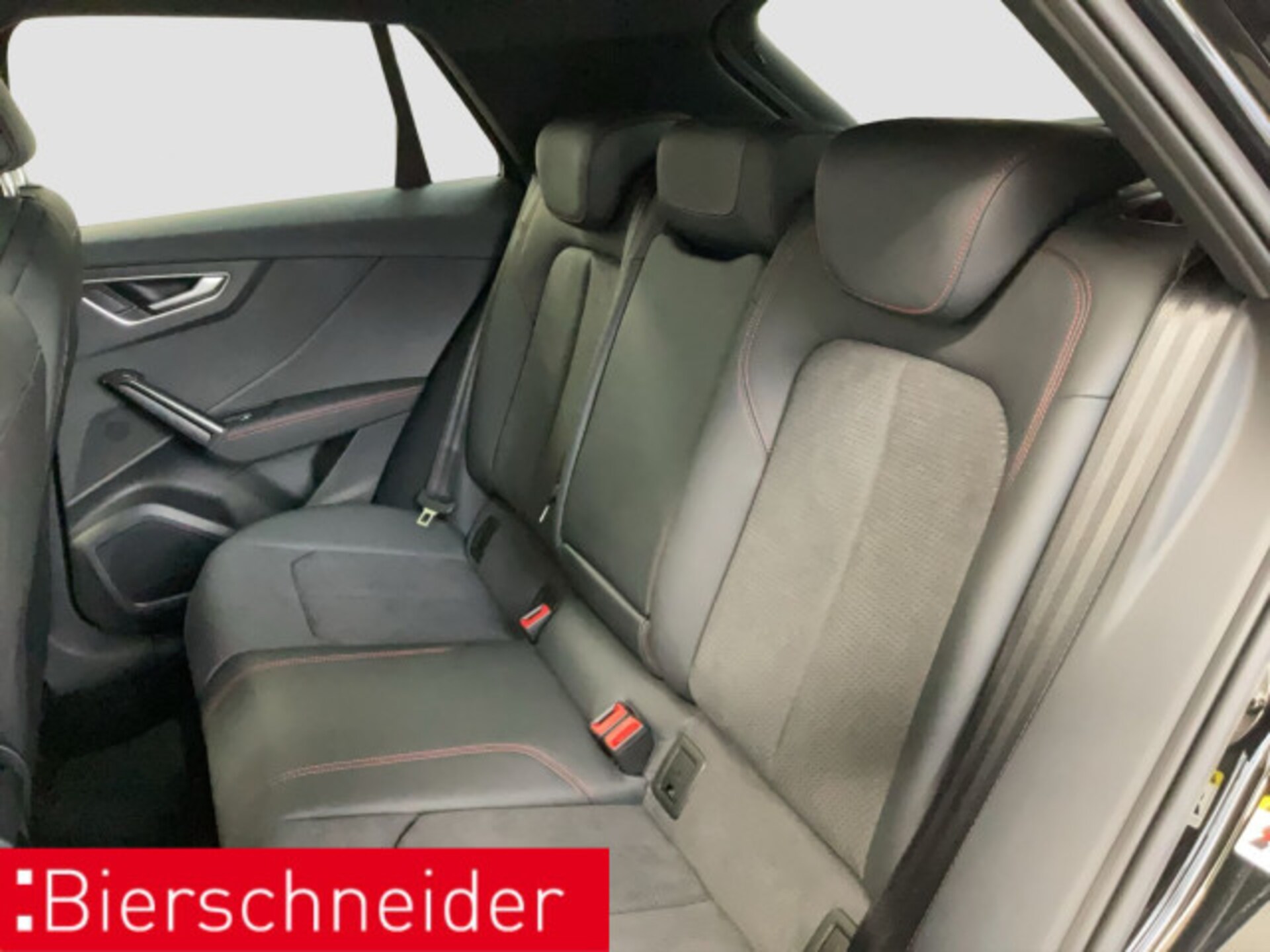 Audi Q2 S line