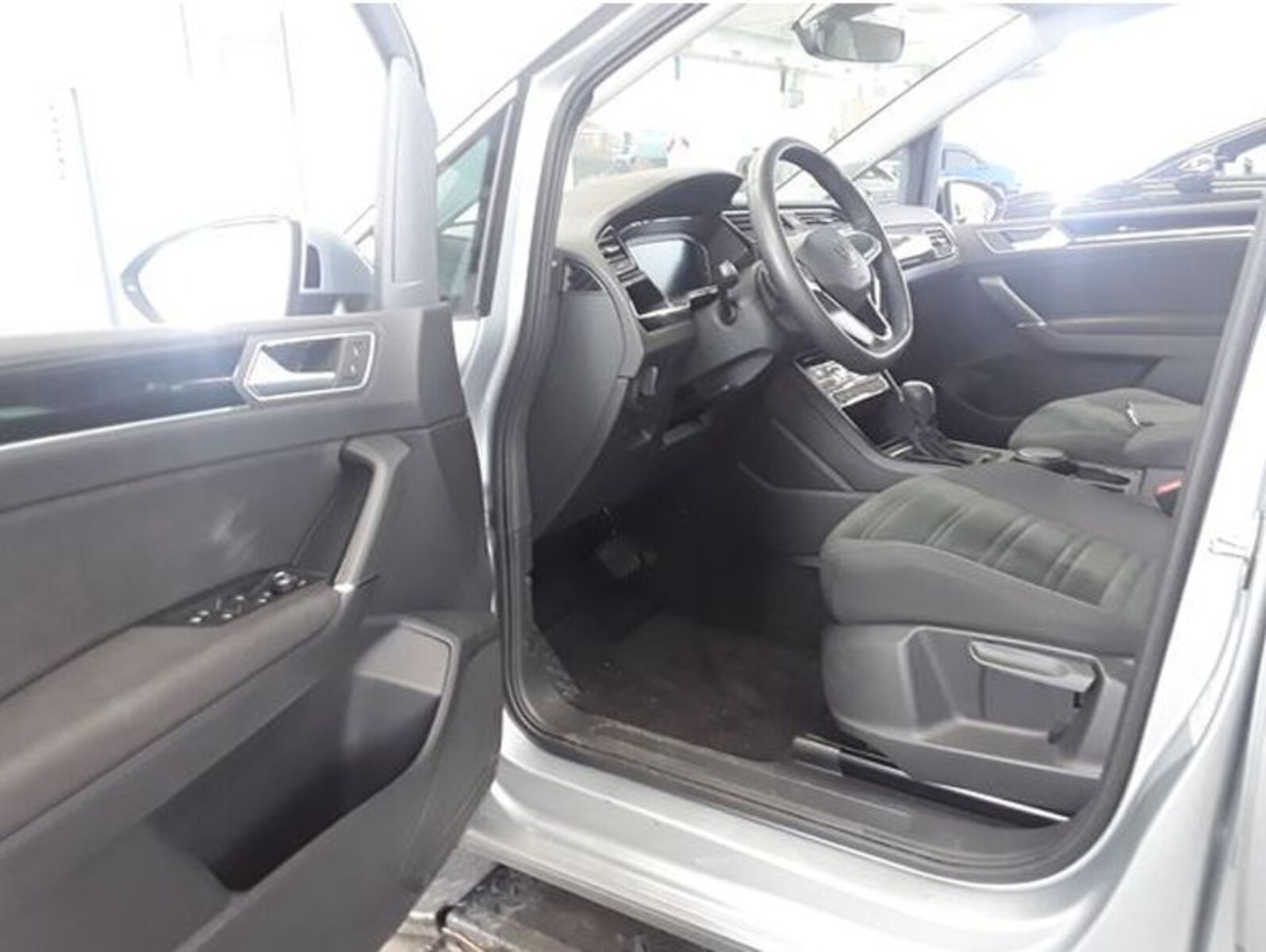 Volkswagen Touran – Bild 4