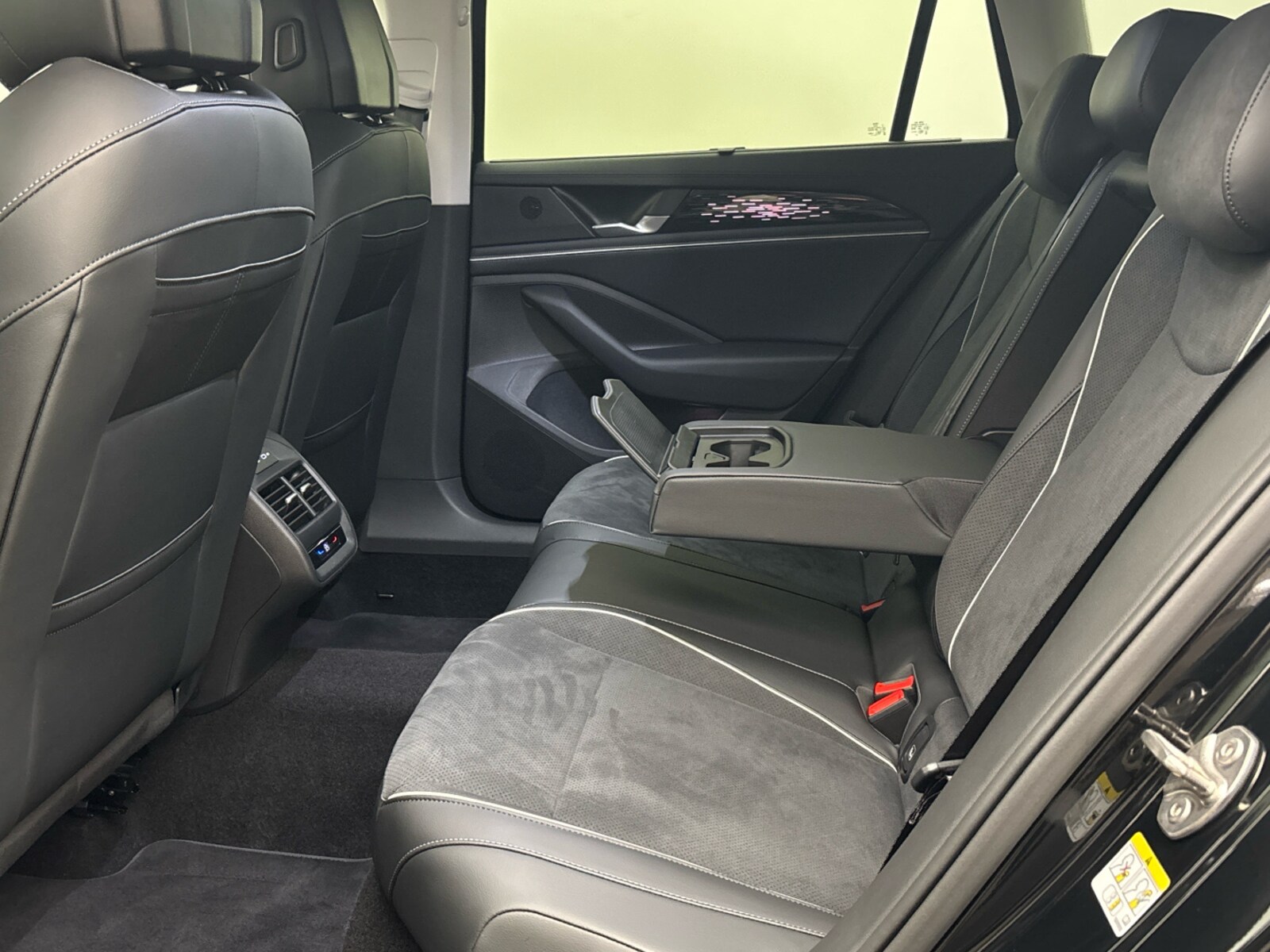 Volkswagen Passat – Bild 11