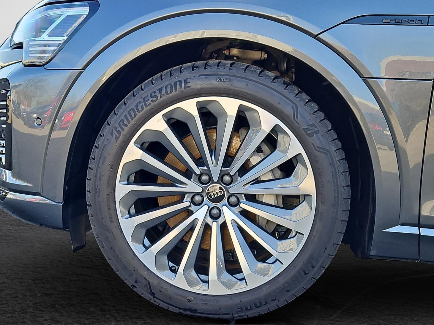 Image about Audi Q8 Sportback e-tron S line 55 e-tron quattro
