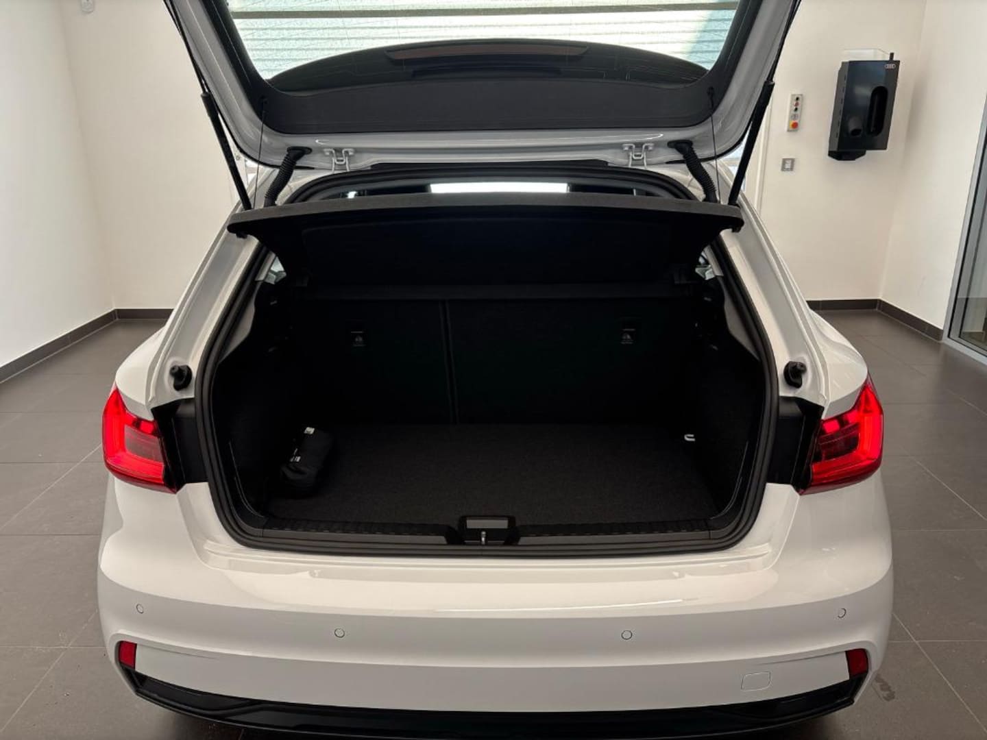 Bild über Audi A1 Sportback advanced 30 TFSI S tronic - für weitere Informationen kontaktieren Sie den Audi Partner